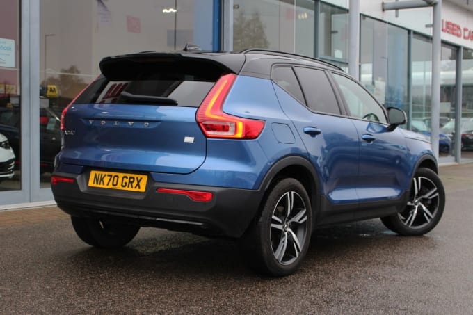 2025 Volvo Xc40