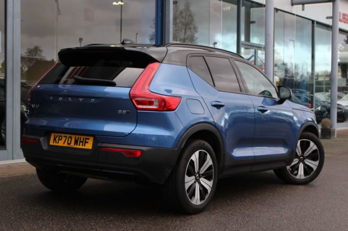 2025 Volvo Xc40