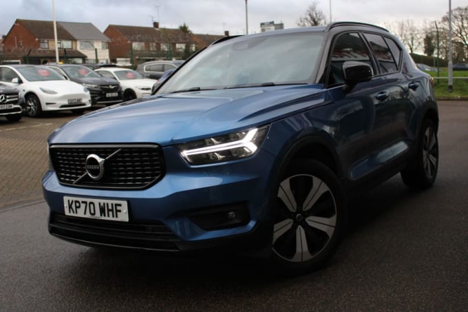 2025 Volvo Xc40