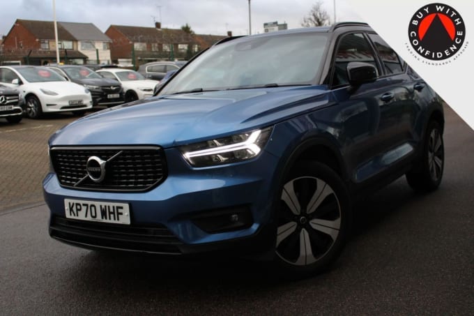 2025 Volvo Xc40