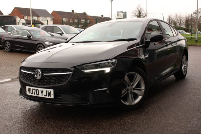 2025 Vauxhall Insignia