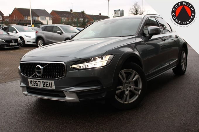 2025 Volvo V90 Cross Country