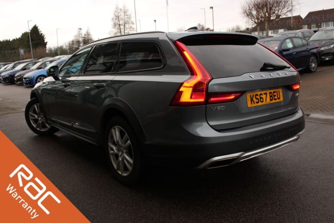 2025 Volvo V90 Cross Country