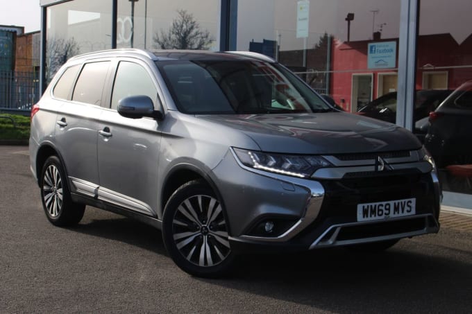 2025 Mitsubishi Outlander