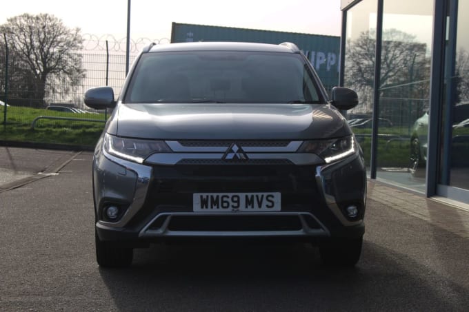 2025 Mitsubishi Outlander