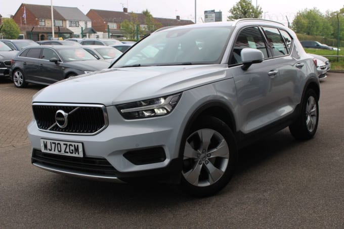 2025 Volvo Xc40
