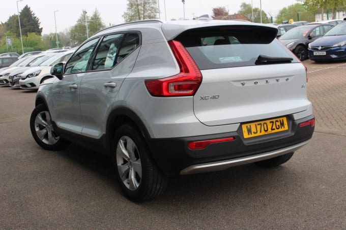 2025 Volvo Xc40