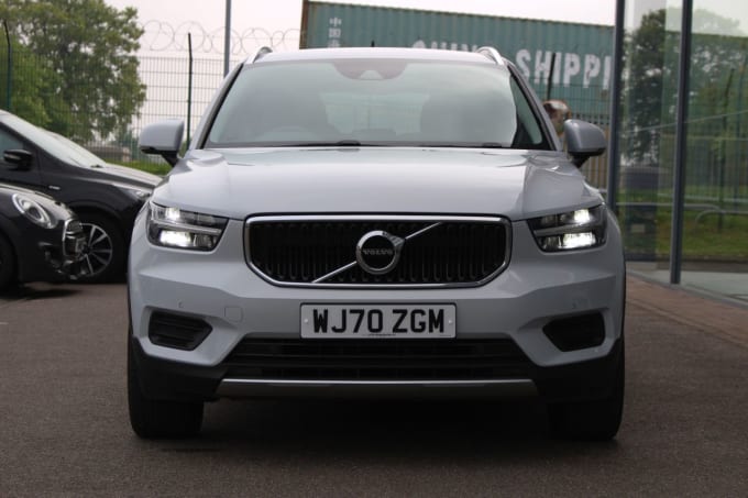 2025 Volvo Xc40