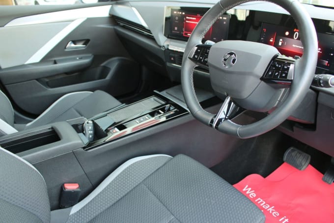 2025 Vauxhall Astra