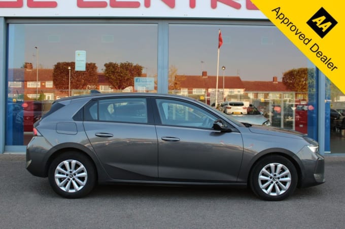 2025 Vauxhall Astra