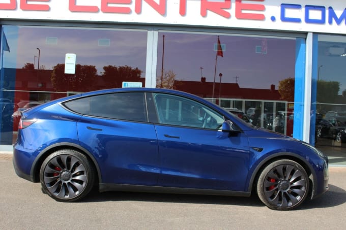 2025 Tesla Model Y