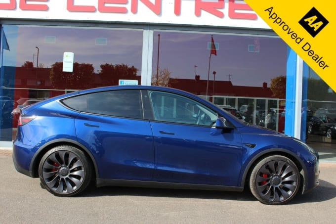 2025 Tesla Model Y