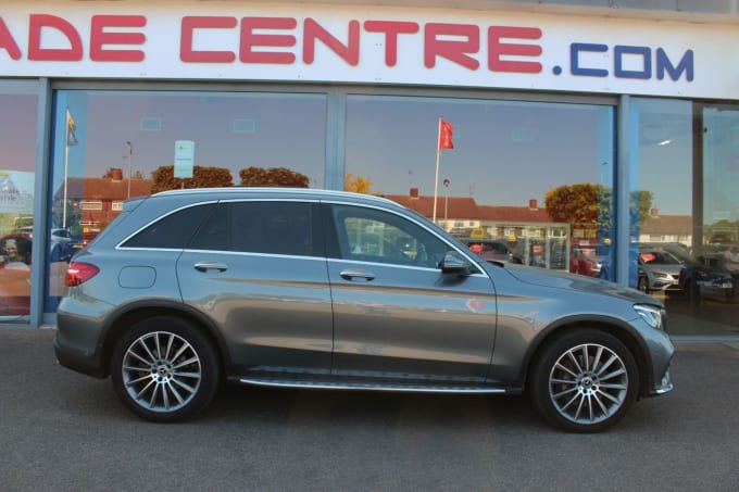 2025 Mercedes-benz Glc