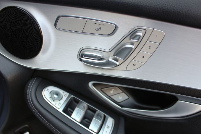 2025 Mercedes-benz Glc