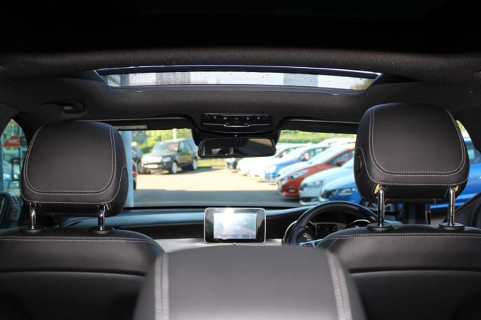 2025 Mercedes-benz Glc