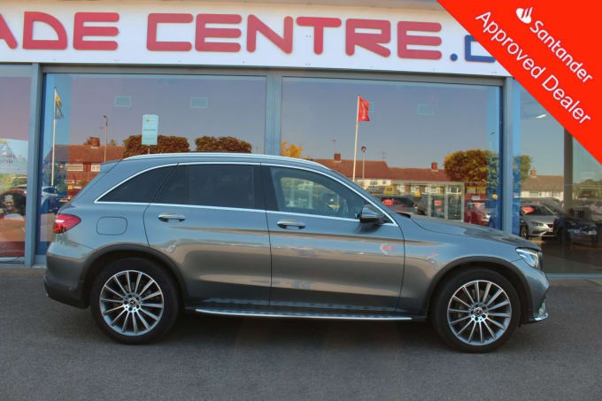 2025 Mercedes-benz Glc