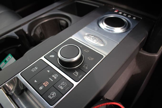 2025 Land Rover Discovery