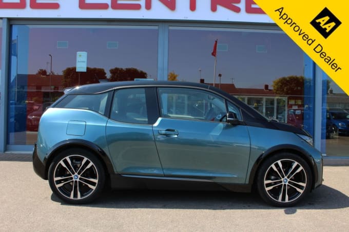 2025 BMW I3