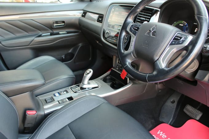 2025 Mitsubishi Outlander