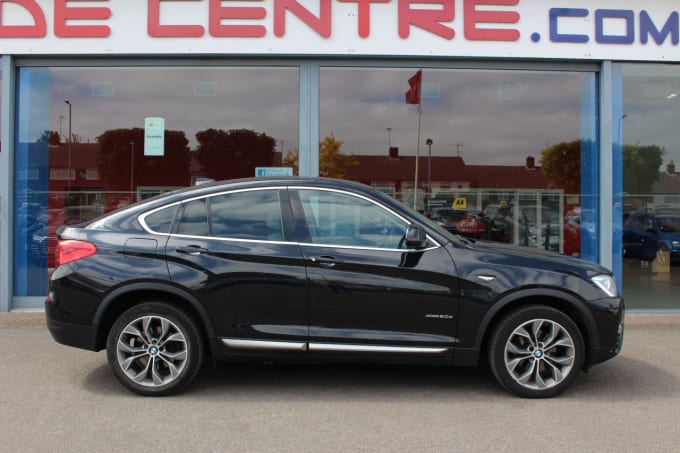 2025 BMW X4