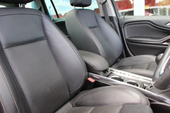 2025 Vauxhall Zafira Tourer
