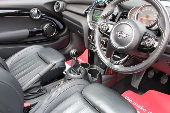 2025 Mini Convertible