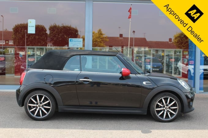 2025 Mini Convertible