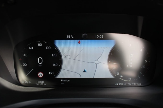 2025 Volvo V60