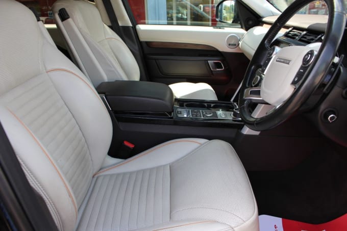 2025 Land Rover Discovery