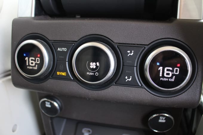 2025 Land Rover Discovery