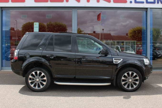 2025 Land Rover Freelander 2