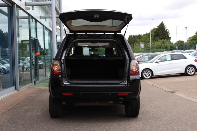 2025 Land Rover Freelander 2