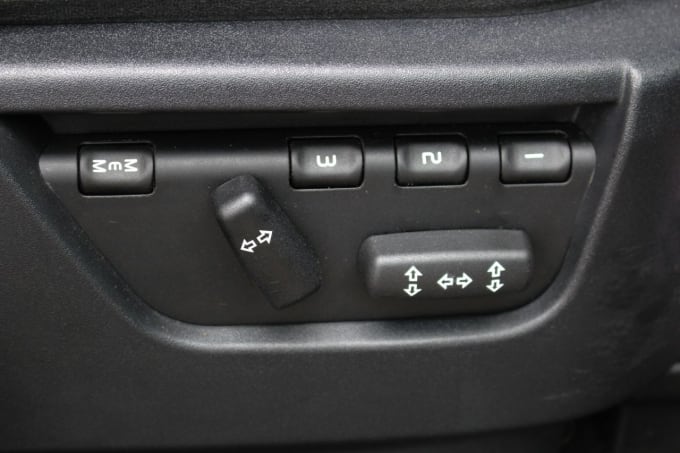 2025 Land Rover Freelander 2