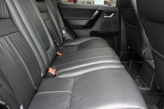 2025 Land Rover Freelander 2