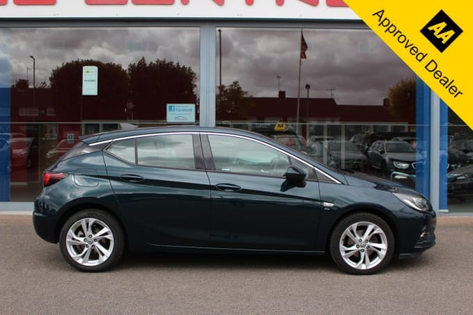 2025 Vauxhall Astra