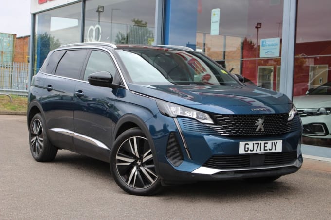 2025 Peugeot 5008