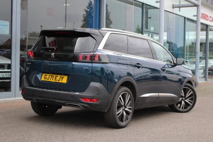 2025 Peugeot 5008