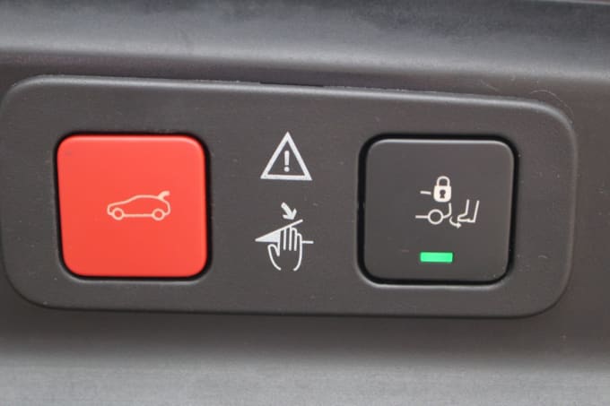 2025 Peugeot 5008