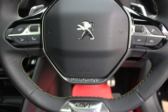 2025 Peugeot 208