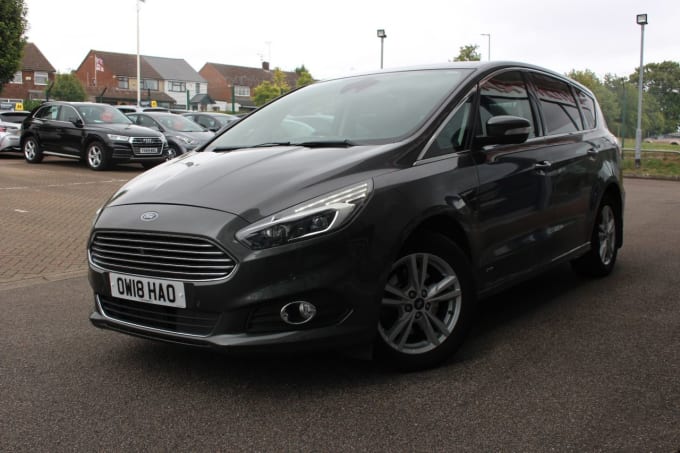 2025 Ford S-max