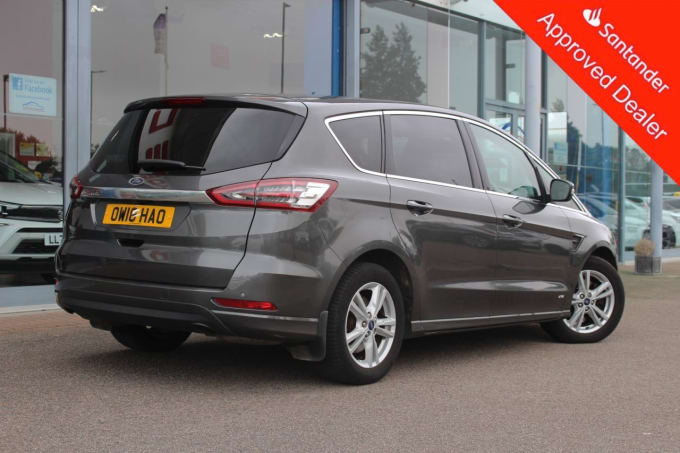 2025 Ford S-max