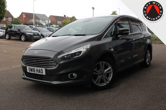 2025 Ford S-max