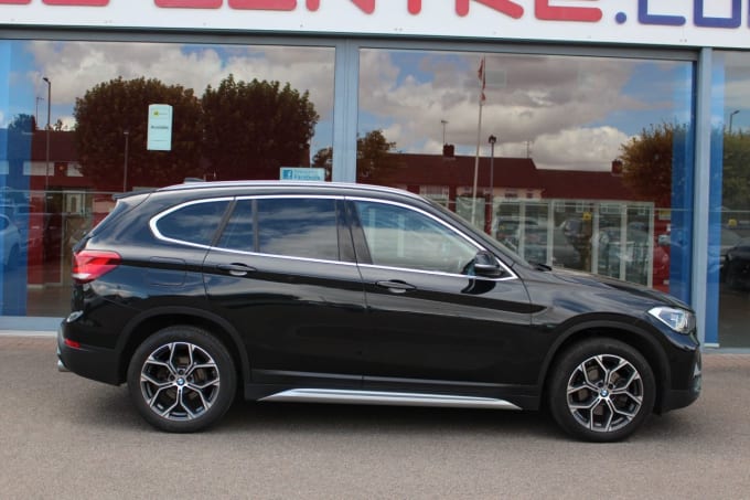 2025 BMW X1