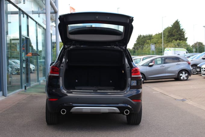 2025 BMW X1