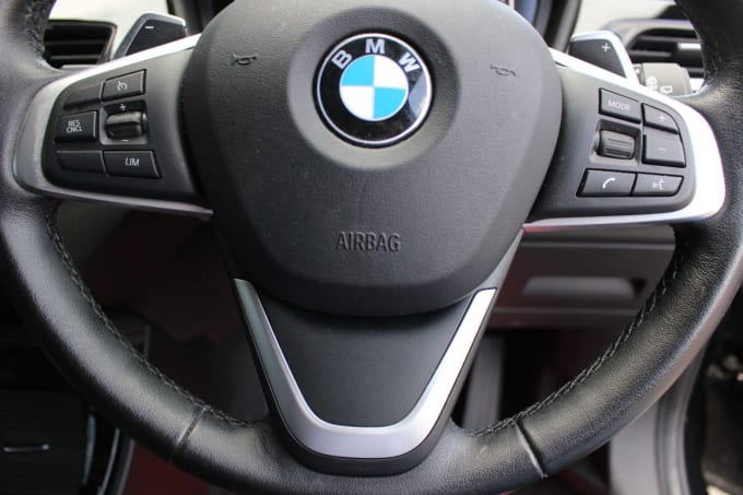 2025 BMW X1
