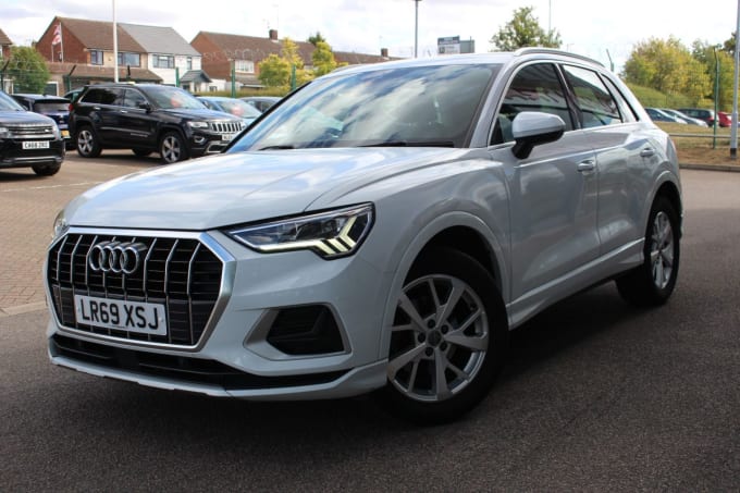 2025 Audi Q3