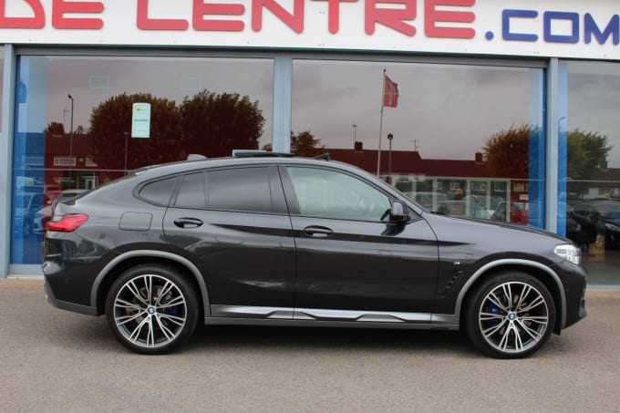 2025 BMW X4