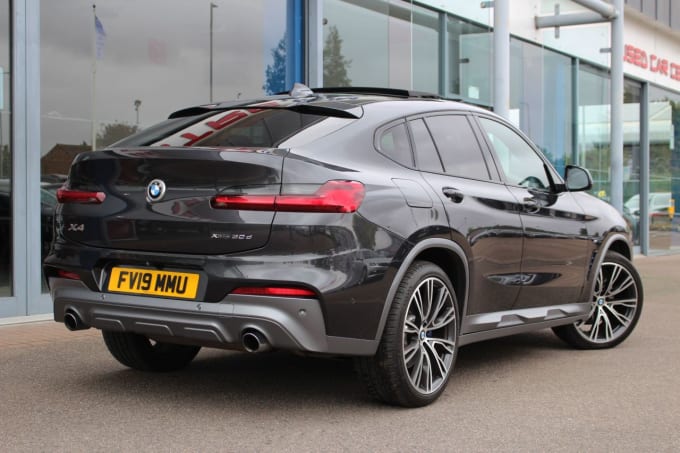 2025 BMW X4