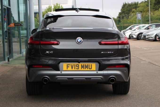 2025 BMW X4