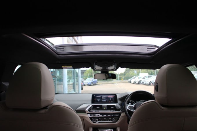 2025 BMW X4